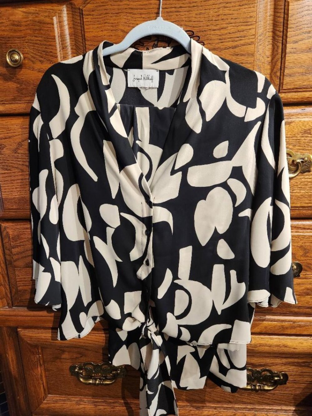 Silky flowing top and pants set, black and cream lightweight, resort wear